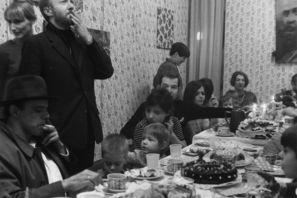 Kaffee und Kuchen von Konrad Lueg, 1966
