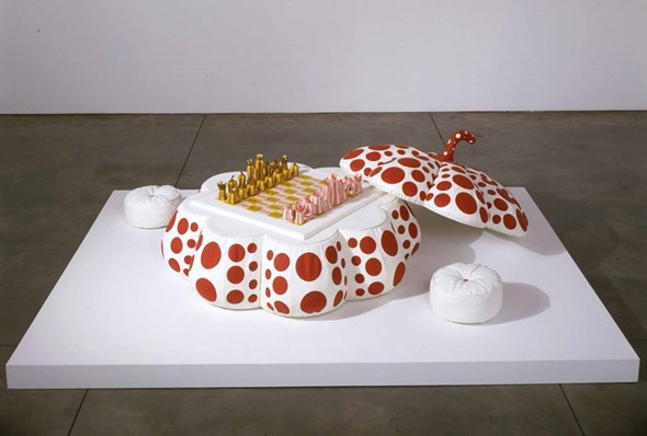 Yayoi Kusama, Pumpkin Chess Set, 2003