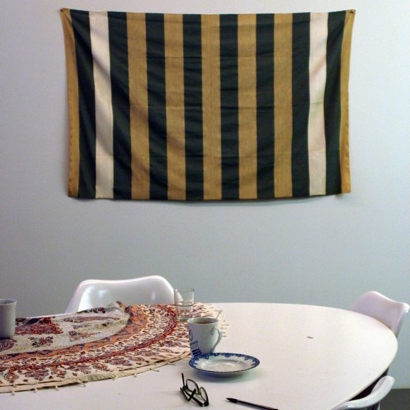 Arbeit von Daniel Buren in Lawrence Weiners Atelier