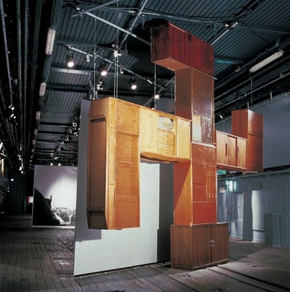 Gott liebt die Serben, 1994